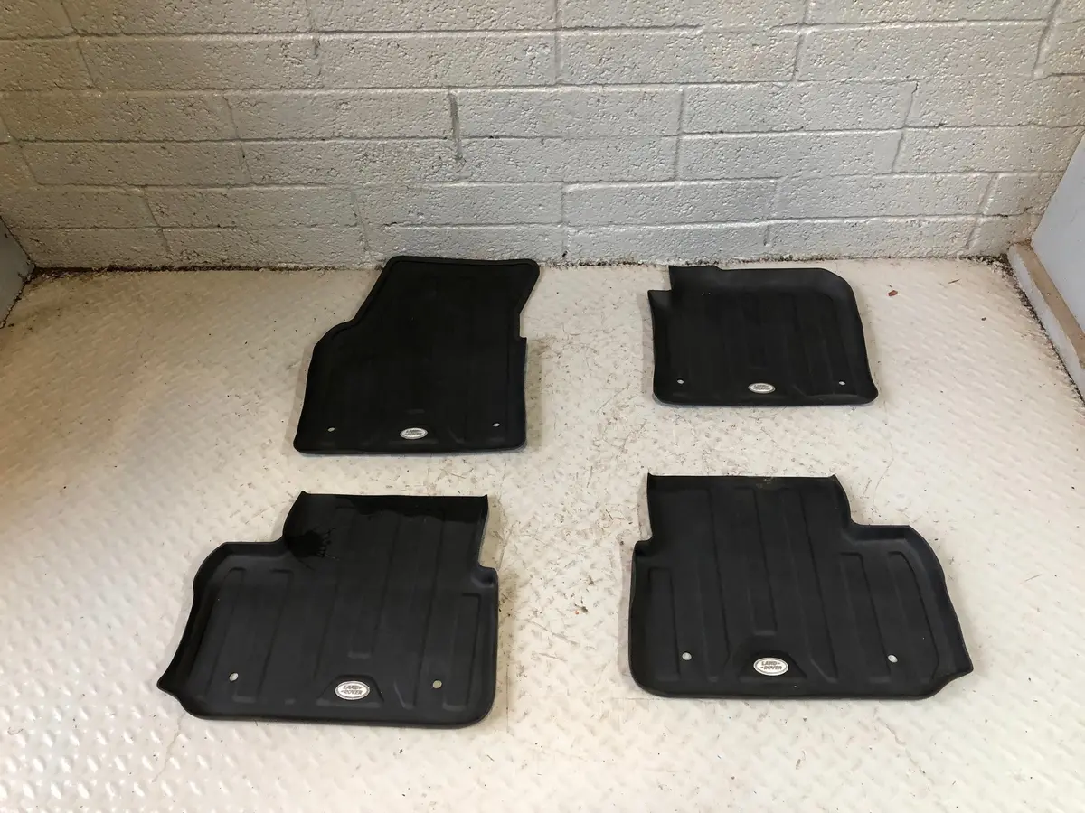 Discovery Sport Floor Mats Rubber Set Of 4 L550 2016 To 2019 L29016 1
