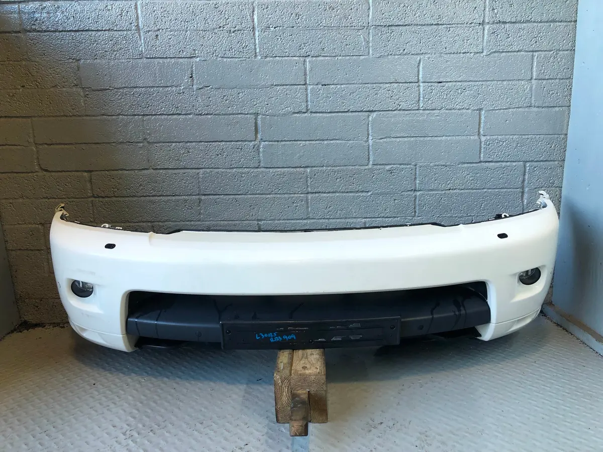 Range Rover Sport Front Bumper Alaska White Facelift L320 2009 To 2013 L30125 1