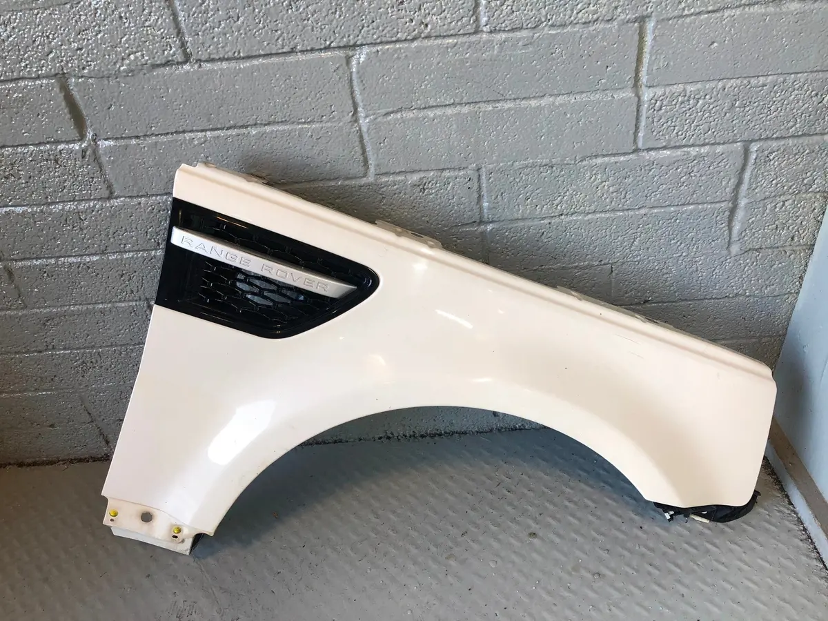 Range Rover Sport Wing Off Side Front Alaska White L320 2009 To 2013 L30125 1