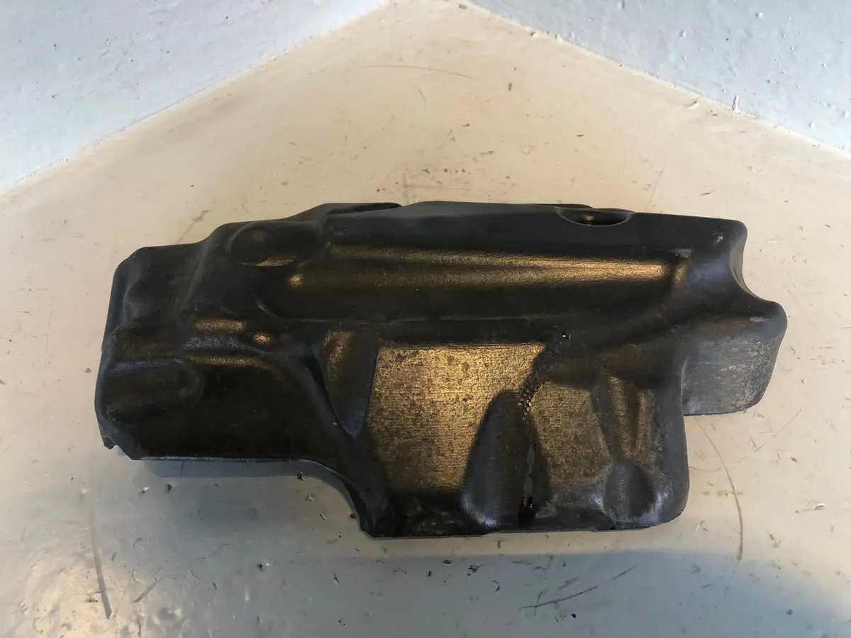 Discovery 4 Injector Cover Right 3.0 Tdv6 9X2q-9U550-Da Land Rover 2009 To 2016 1