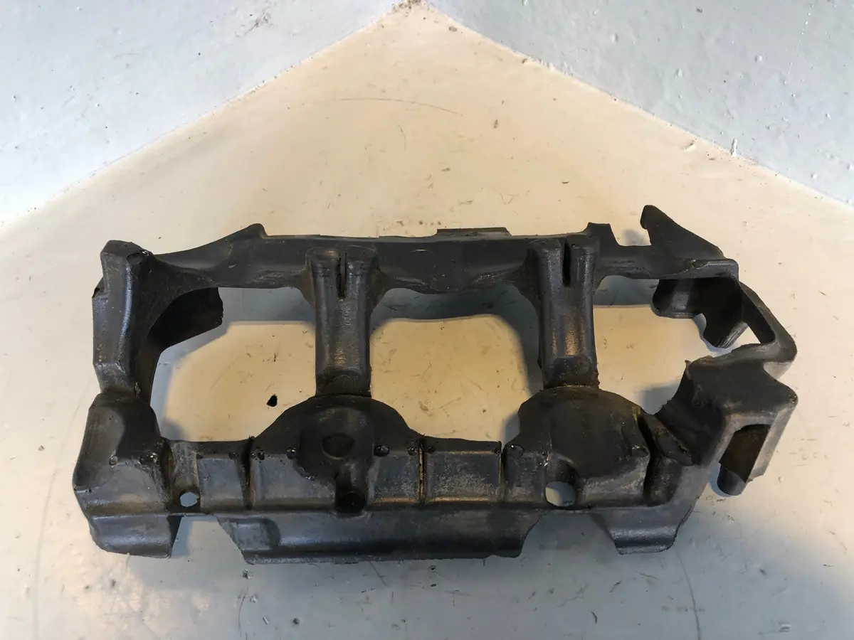 Discovery 4 Injector Cover Left 3.0 Tdv6 9X2q-9U550-Ac Land Rover 2009 To 2016 1
