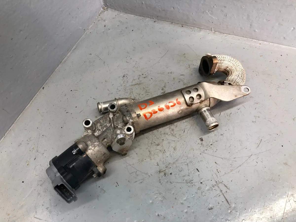 Egr Valve Near Side 4R8q-9Y493-Aj Discovery 3 Range Rover Sport Blanked 2