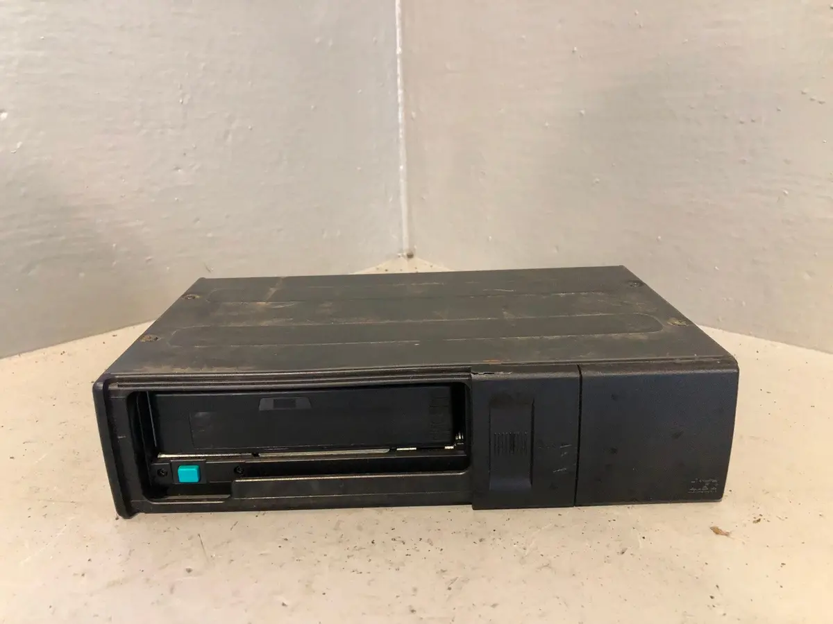 Discovery 2 Multi Cd Changer Alpine Magazine Xqe100240 1998 To 2004 Land Rover 1