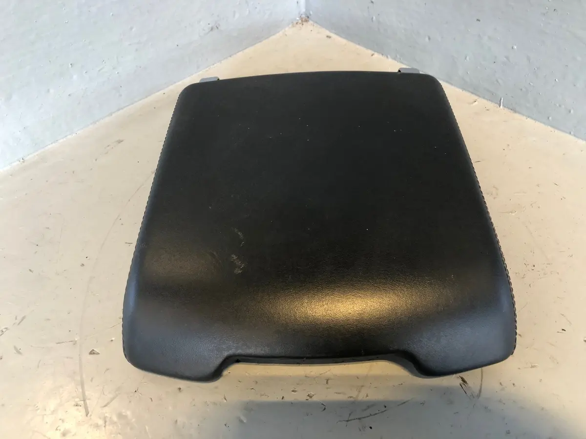 Range Rover L322 Centre Console Front Arm Rest Lid Black 2006 To 2012 R09033 1
