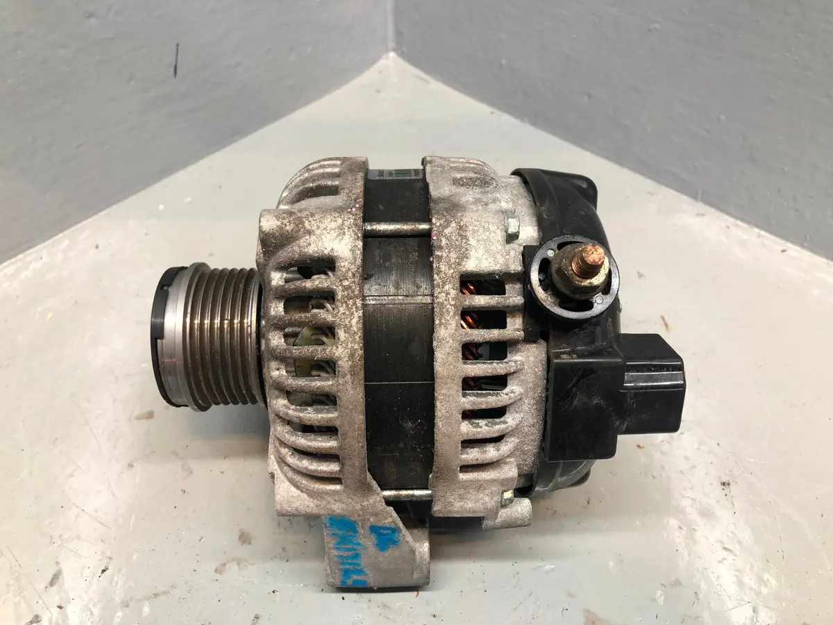 Alternator 3.0 Tdv6 Range Rover Sport Discovery 4 Land Rover Aftermarket 1