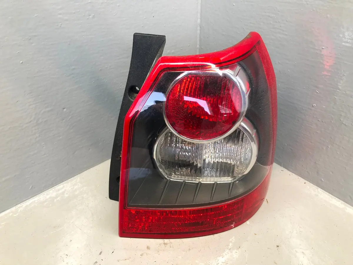 Freelander 2 Off Side Rear Tail Light Cluster Land Rover 2006 To 2010 R30125 1