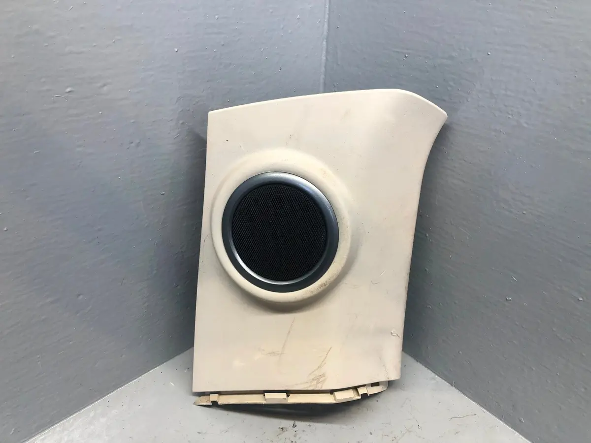 Freelander 2 D Pillar Trim Interior With Speaker Off Side Land Rover R30125 1
