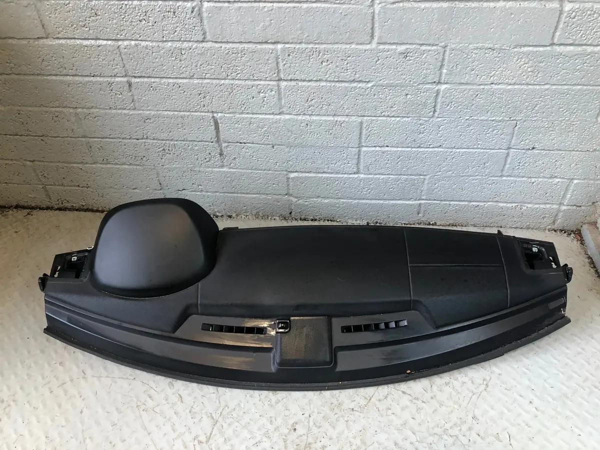 Range Rover Sport Dashboard For Sat Nav Vehicles Black L320 2009 To 2013 L09026 1