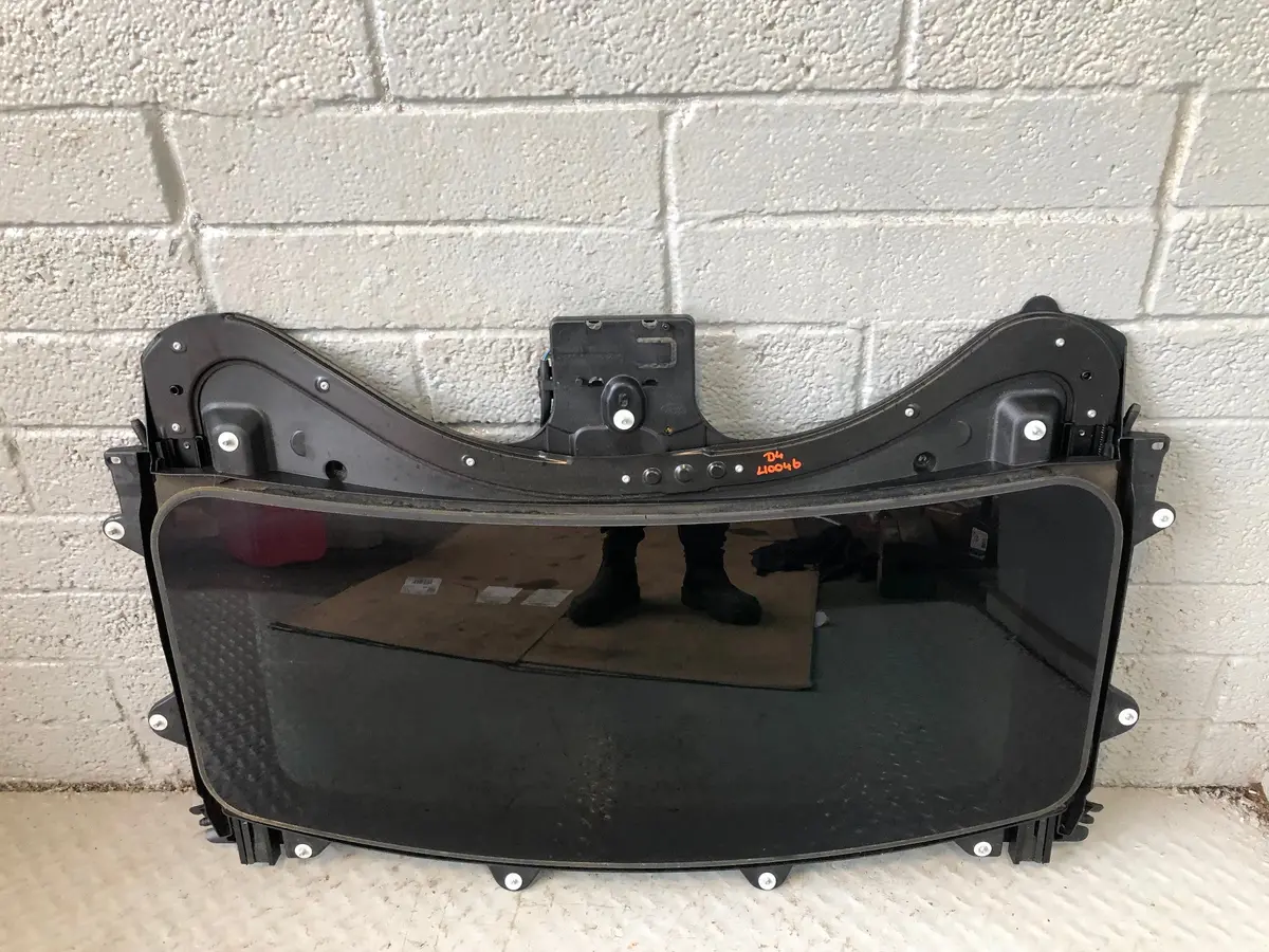 Discovery 4 Sunroof Complete With Motor And Blind Land Rover 2009 To 2016 L10046 1