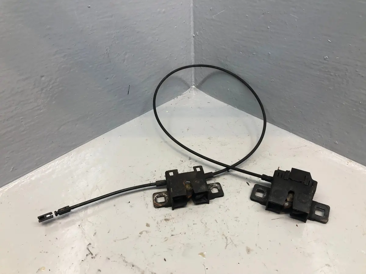 Range Rover Sport L320 Bonnet Release Cable And Catches Land Rover 2009 To 2013 1