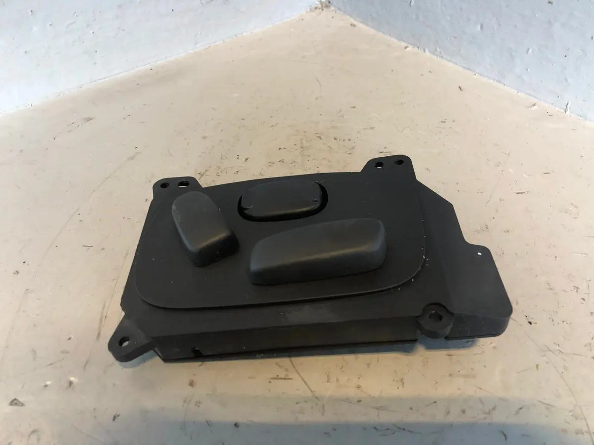 Range Rover Evoque Seat Adjust Switch Panel Off Side Front Bj32-14B566-Ua L538 1