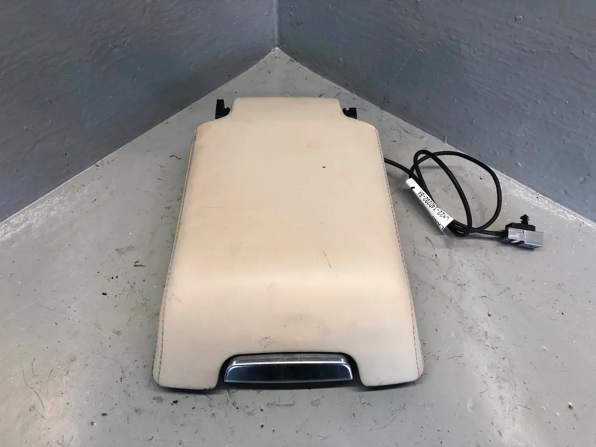 Range Rover Sport Centre Console Lid Armrest Leather Ivory 2009 To 2013 L09026 1