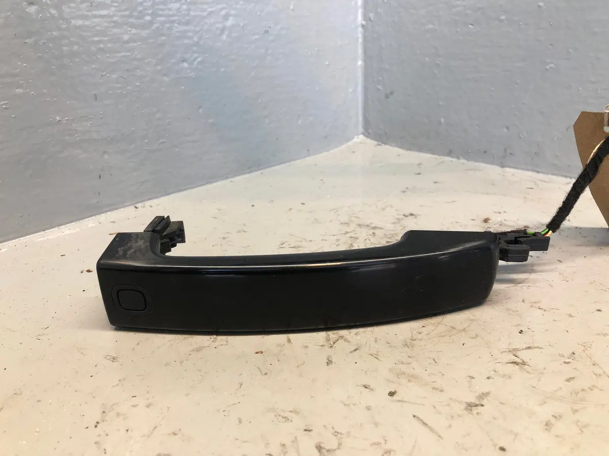 Range Rover Sport Door Handle Off Side Front External Keyless Santorini Black 1