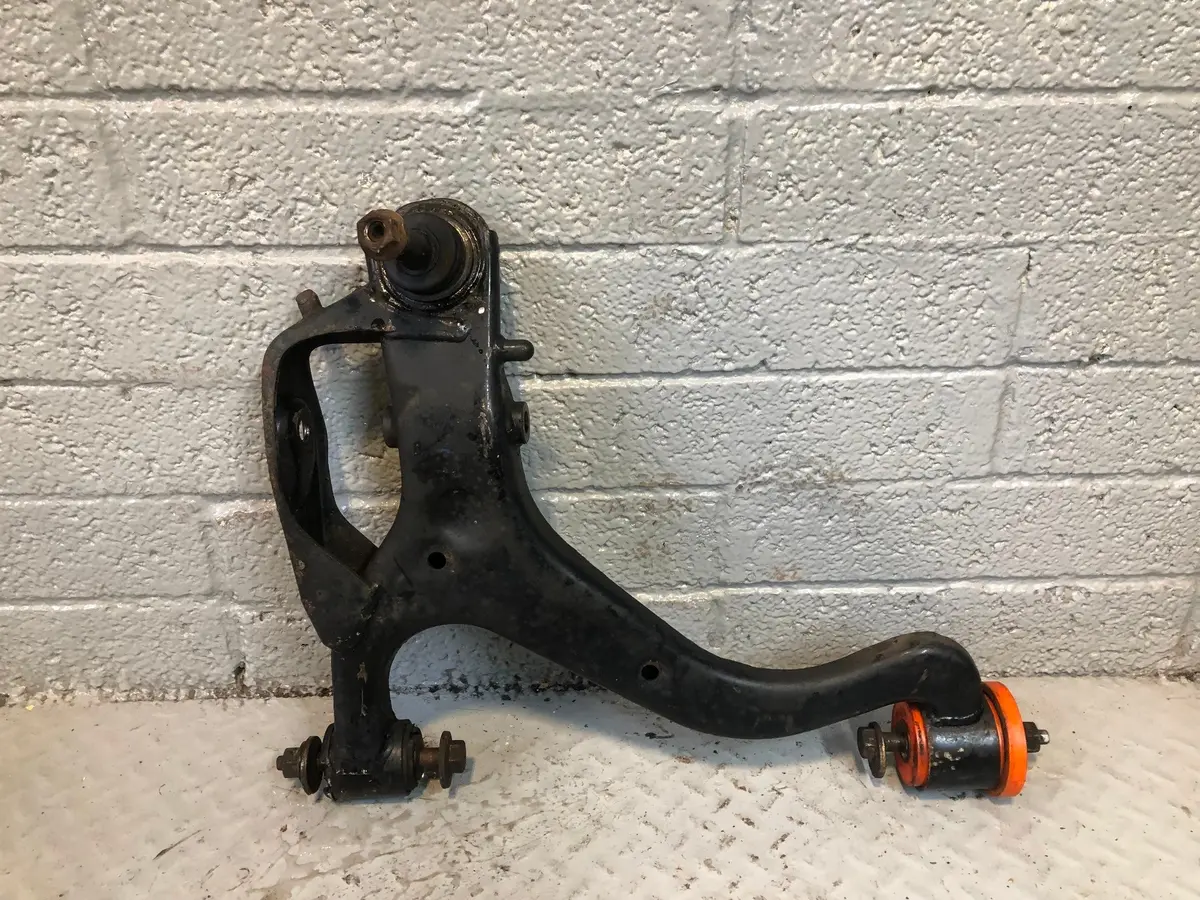 Range Rover Sport Control Arm Front Lower Suspension Near Side Poly Bush L30125 1