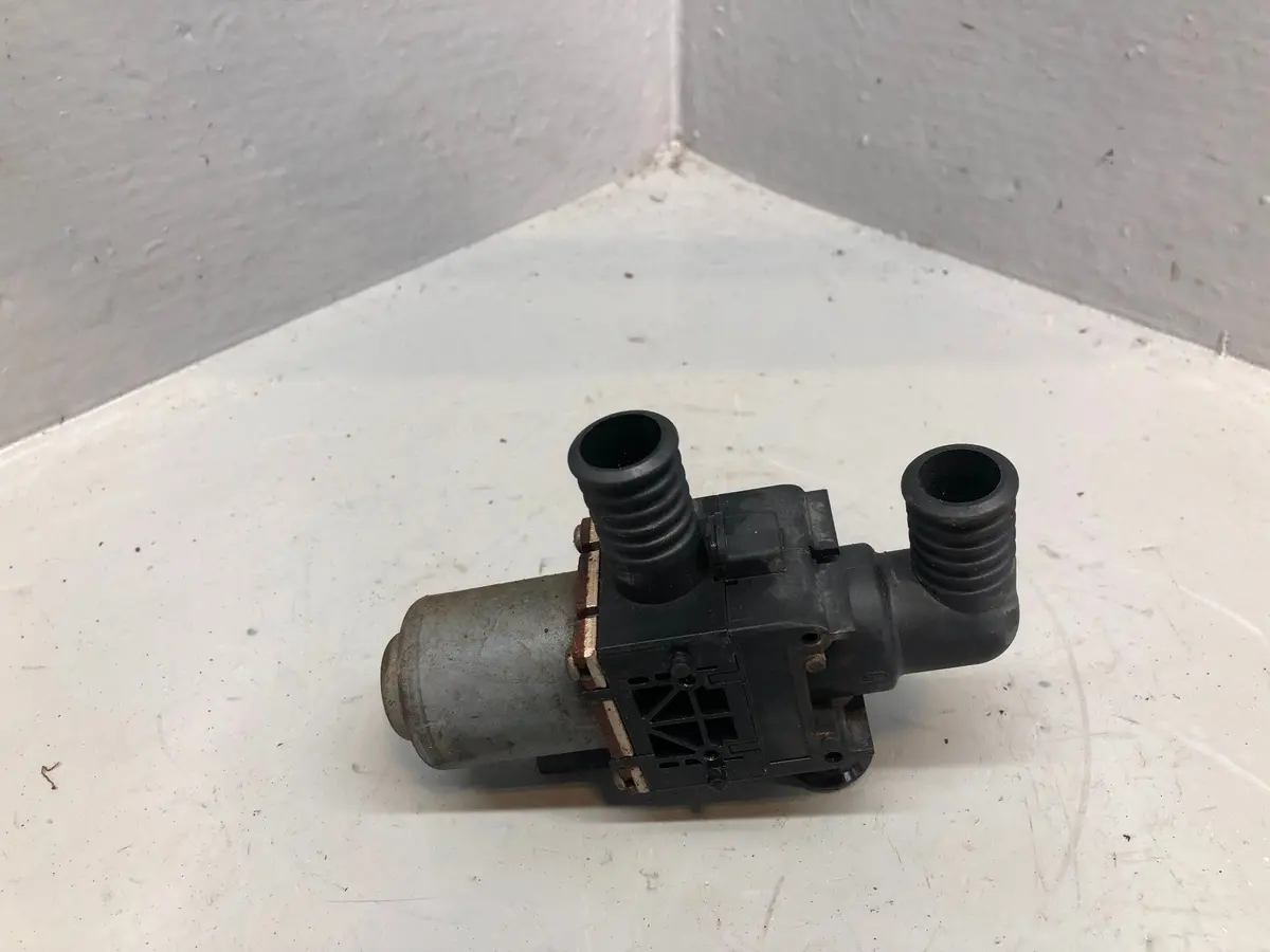 Range Rover L322 Water Heater Control Valve Td6 6421 6907444-02 2002 To 2006 1