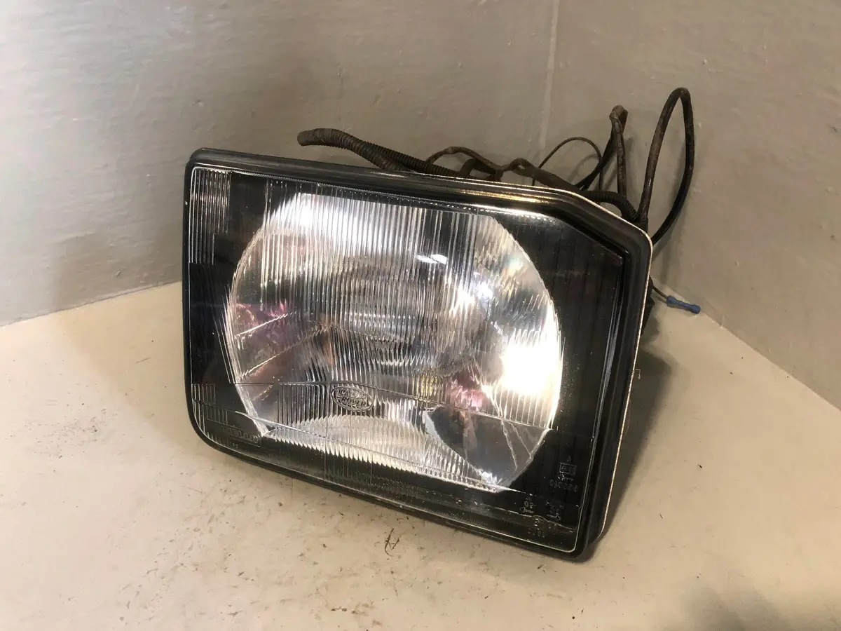 Discovery 2 Headlight Off Side Pre-Facelift Xbc105120 Land Rover L06085 2
