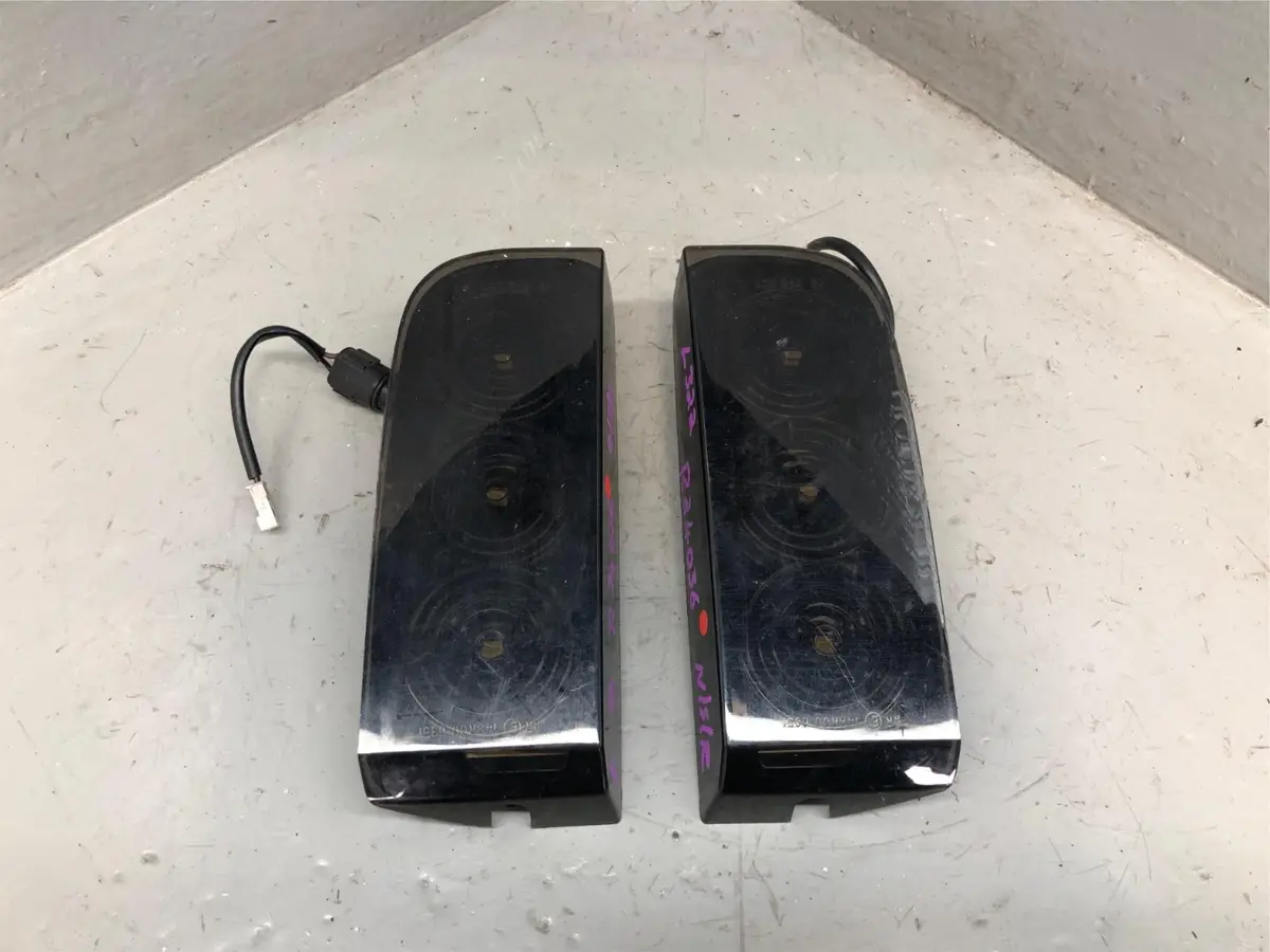 Range Rover L322 Reverse Lights Tailgate Led Tinted Pair 2002 To 2013 Land Rover 1