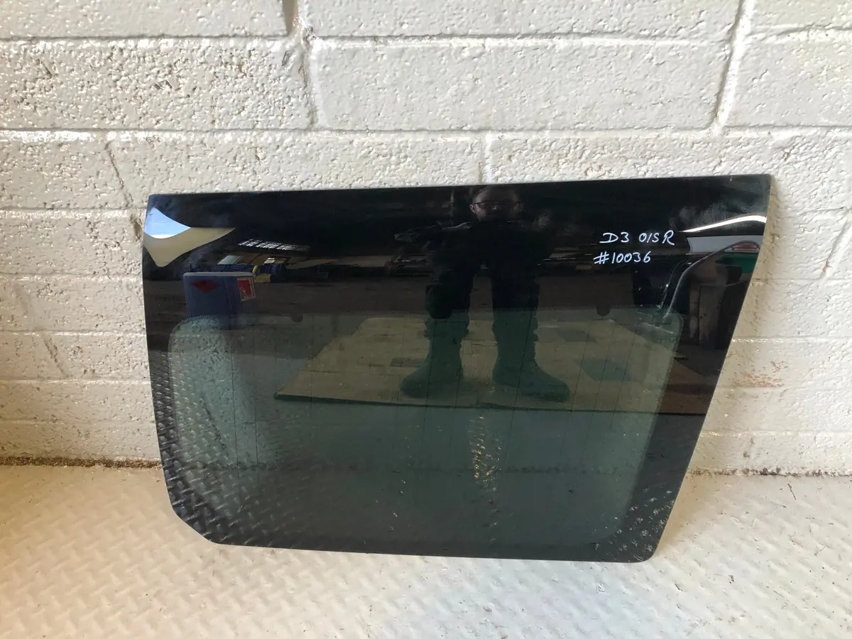 Discovery 3 Window Glass Panel Off Side Rear Land Rover 2004 To 2009 1