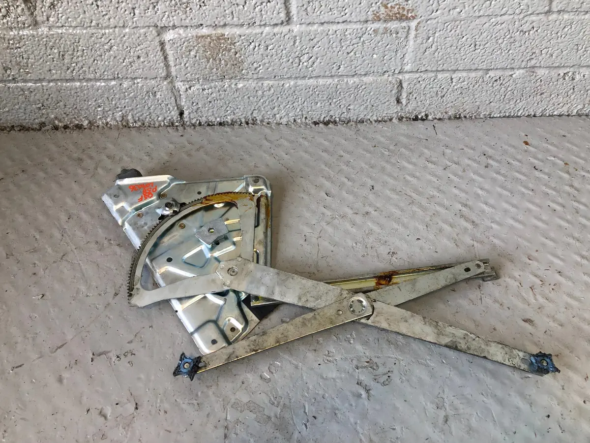 Range Rover P38 Window Regulator And Motor Off Side Front 1994 To 2002 1