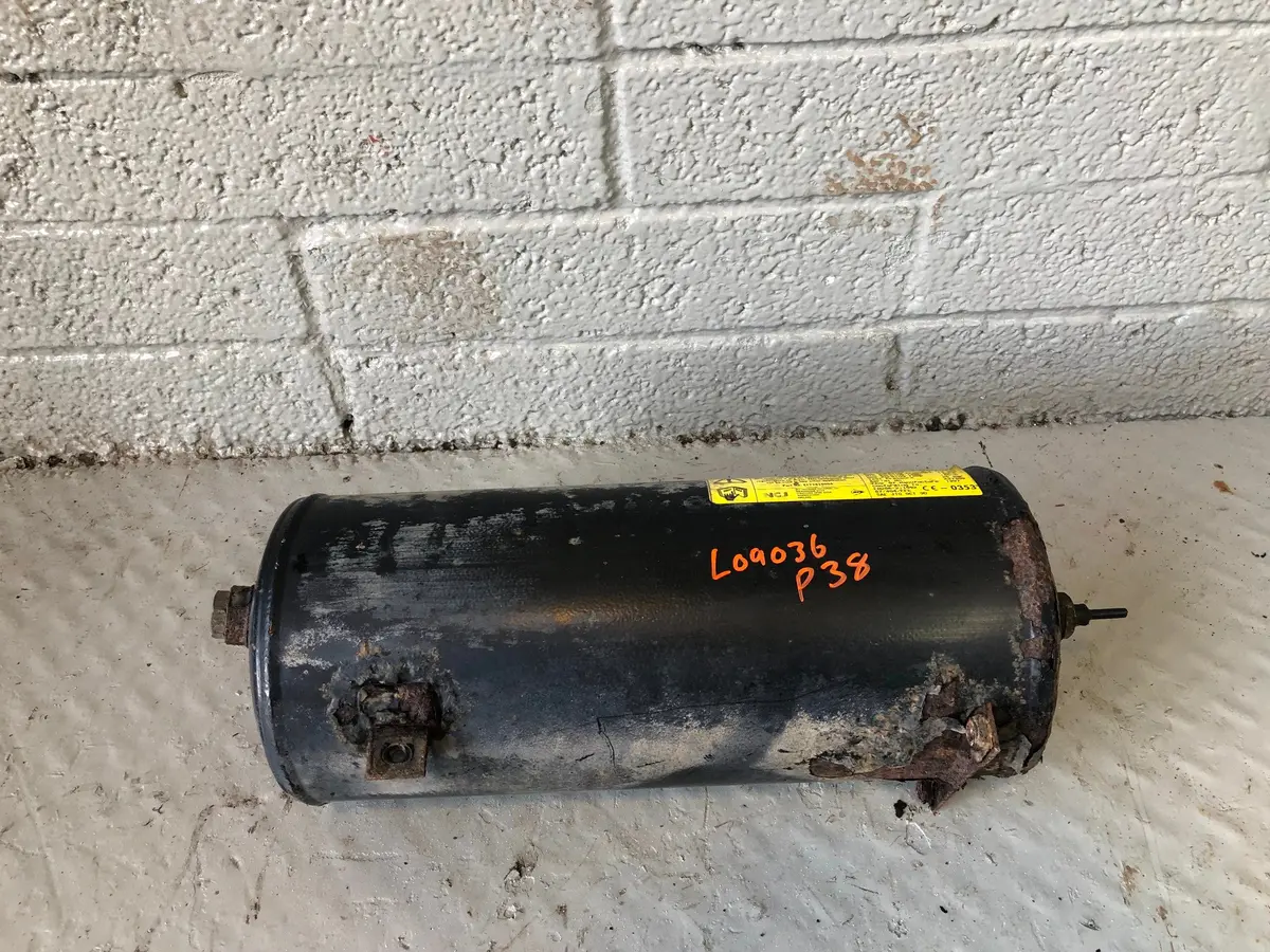 Range Rover P38 Air Suspension Tank Reservoir E112510006 1994 To 2002 1