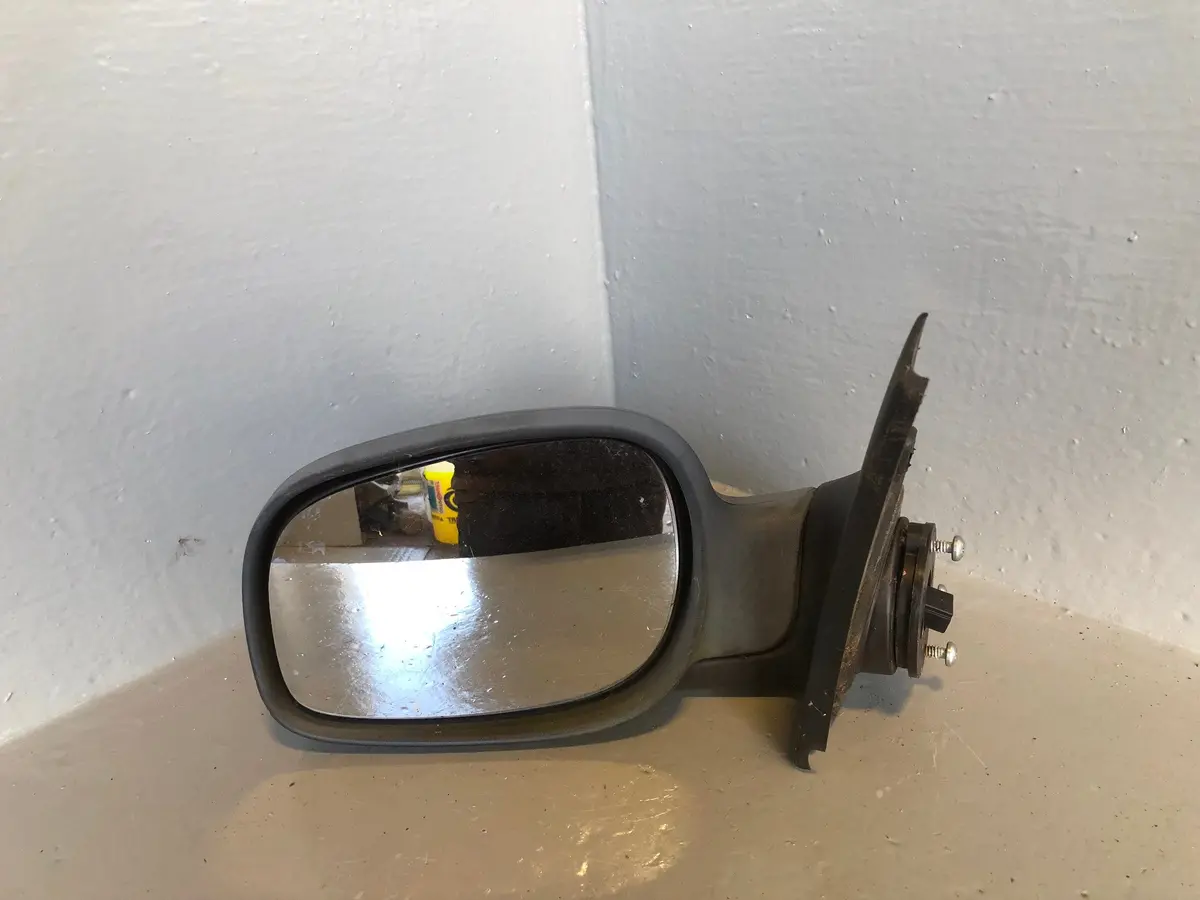 Freelander 1 Door Mirror Electric Near Side Land Rover 2001 To 2006 R10095 1