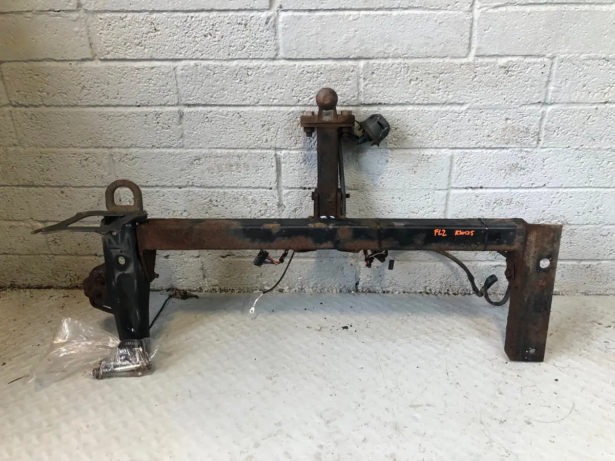 Freelander 2 Tow Bar With Single Electric Land Rover 2006 To 2015 R30125 1