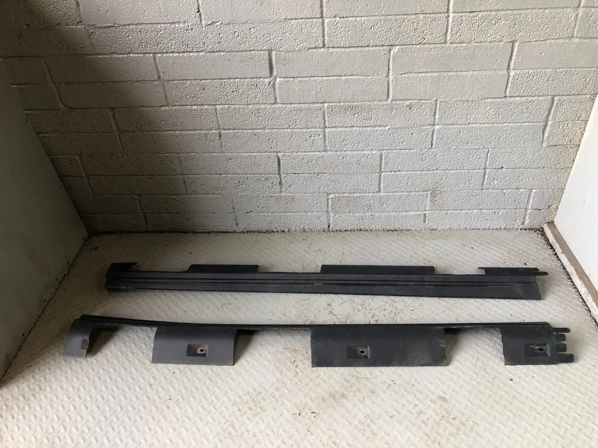 Discovery 3 Or 4 Sill Trim Cover Protector Pair Land Rover 2004 To 2014 L10046 1