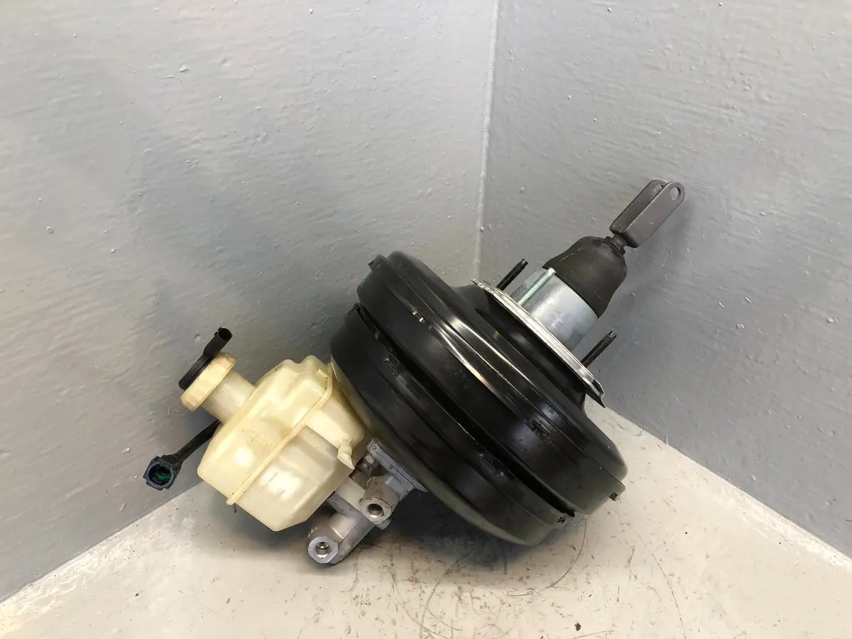 Range Rover Sport Brake Master Cylinder Servo L320 Sjj500070 2005 To 2009 1