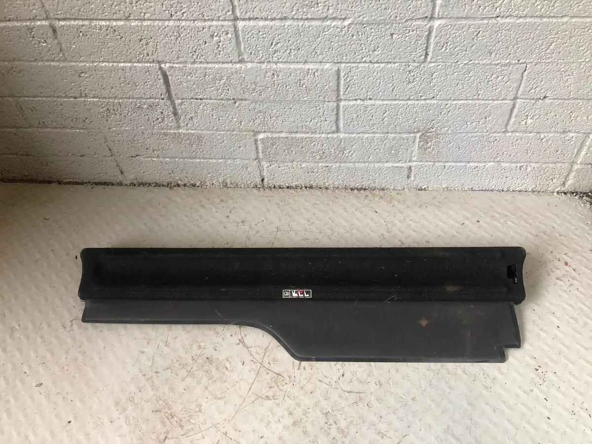 Discovery 3 Or 4 Load Cover Parcel Shelf Retractable Land Rover D15046 1