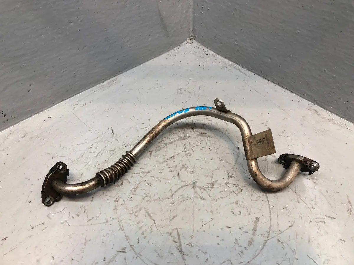 Range Rover L322 Turbo Oil Drain Pipe Right 6H4q-6K677-Fc Tdv8 3.6 2006 To 2009 1