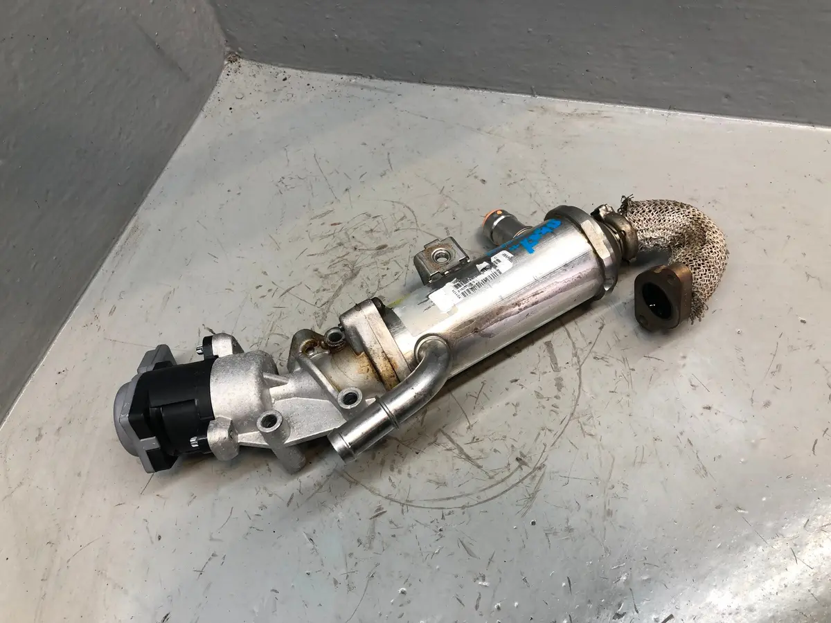 Egr Valve And Cooler Euro 4 2.7 Tdv6 Land Rover Discovery 3 Range Rover Sport 2