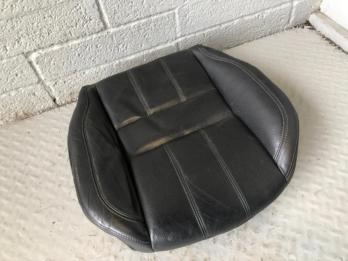 Range Rover Sport Seat Padded Base Off Side Front Black Leather Heated L18114 2