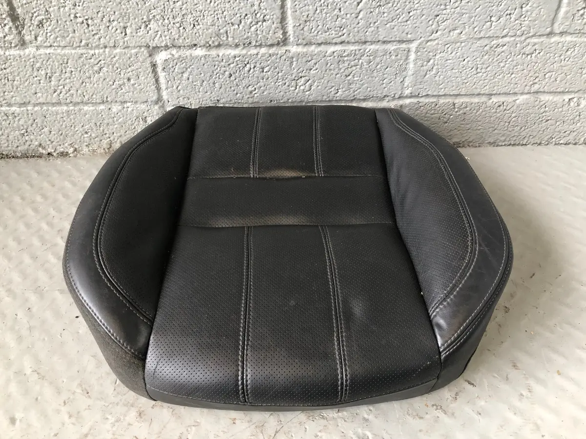 Range Rover Sport Seat Padded Base Near Side Front Black Leather Heated L18114 1