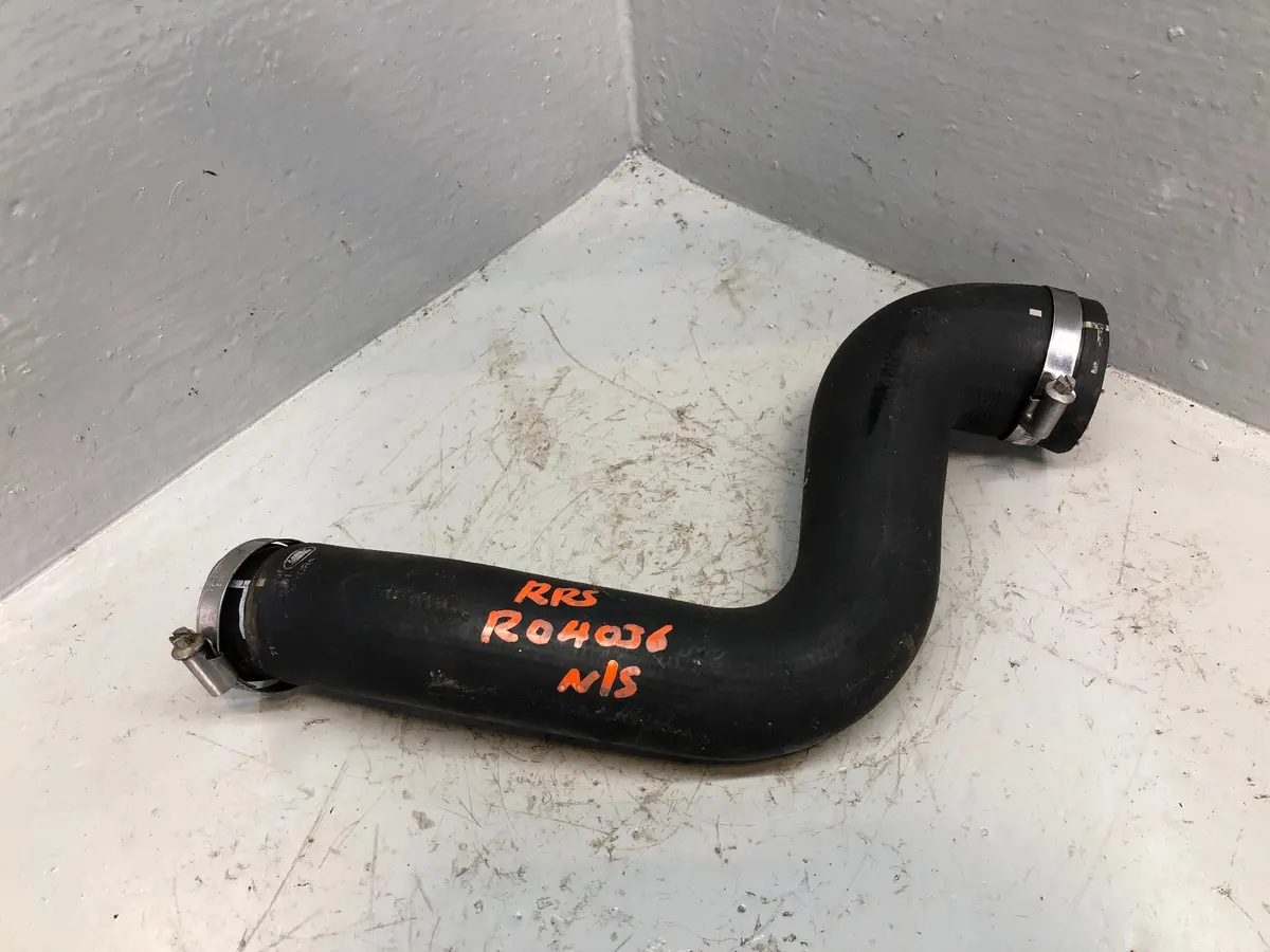 Range Rover Sport Pipe Intecooler To Turbo Near Side 3.6 Tdv8 2006 To 2009 1