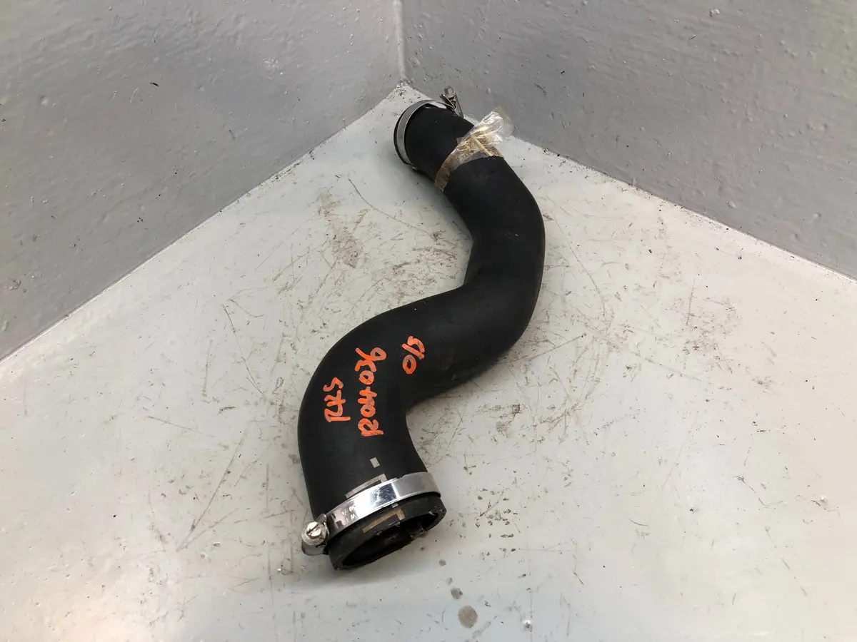 Range Rover Sport Intercooler To Turbo Pipe Hose Off Side 3.6 Tdv8 2006 To 2010 1