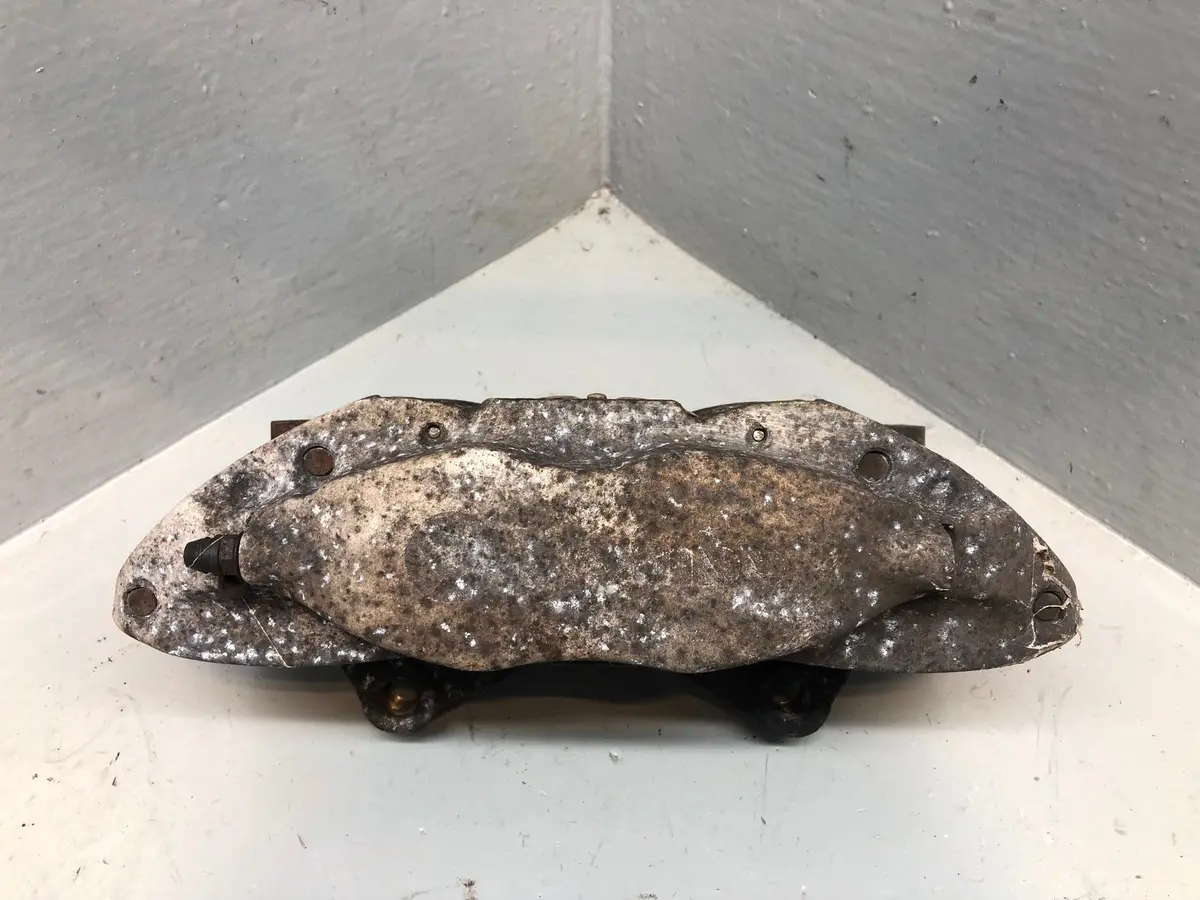 Range Rover Sport L320 Brake Caliper Seb500080 Brembo Near Side Front L15105 1