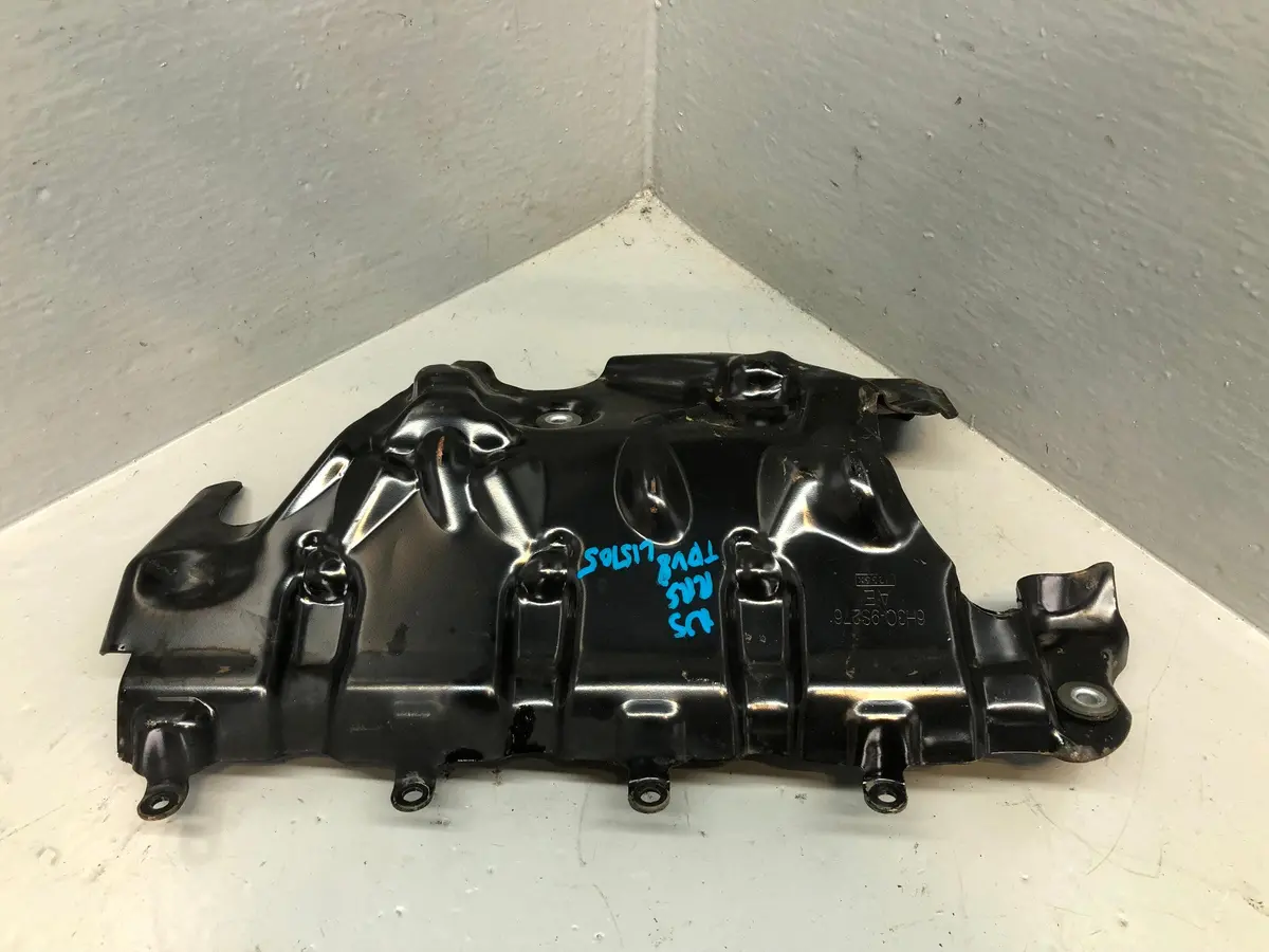 Range Rover Sport Tdv8 Injector Cover 6H3q-9S276-Ae Near Side Left 2006 To 2009 1