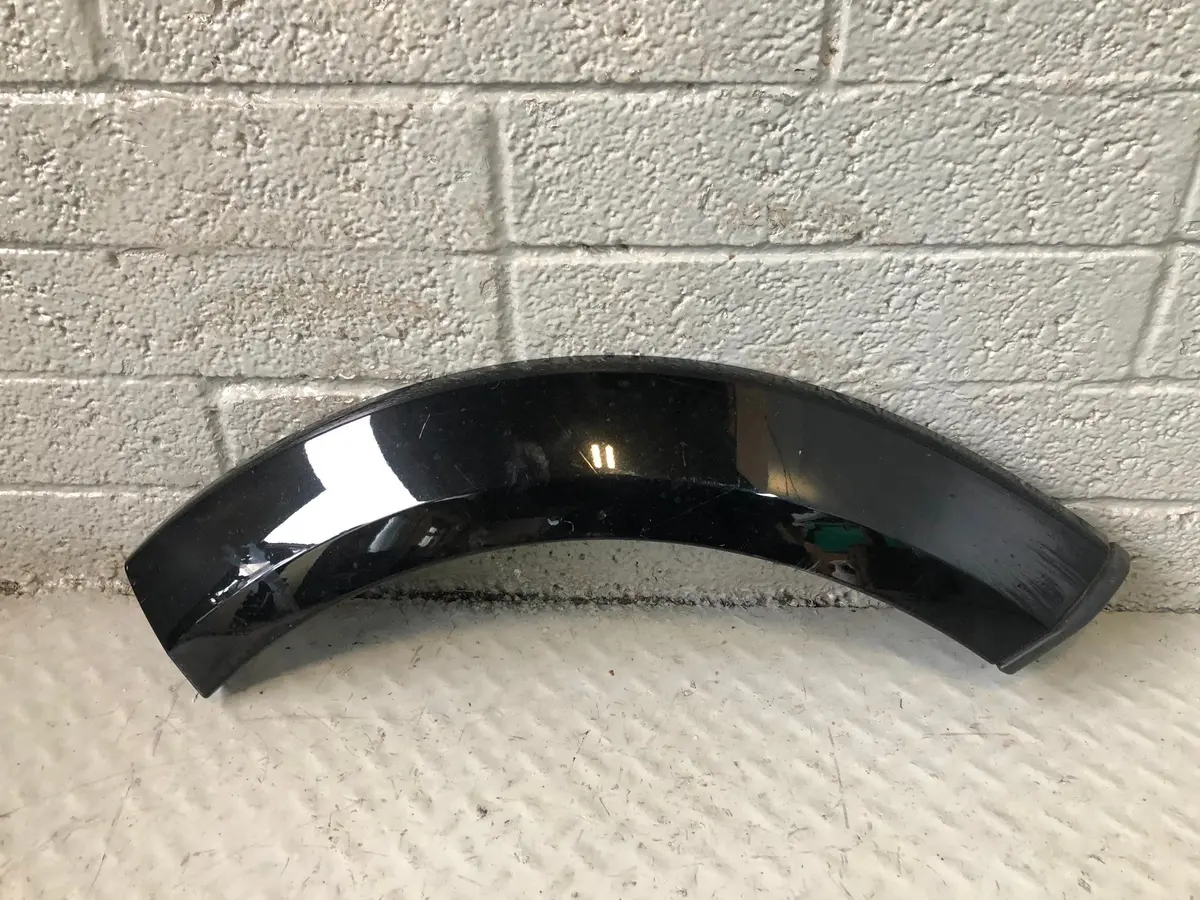 Discovery 4 Arch Trim Near Side Rear Quarter Santorini Black 2009 To 2016 K30095 1