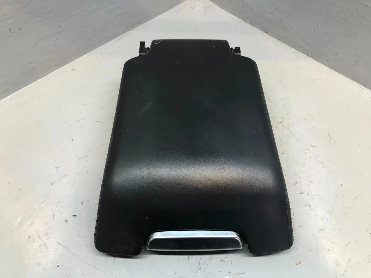 Range Rover Sport Centre Console Armrest Lid With Catch Black Land Rover L26115 1