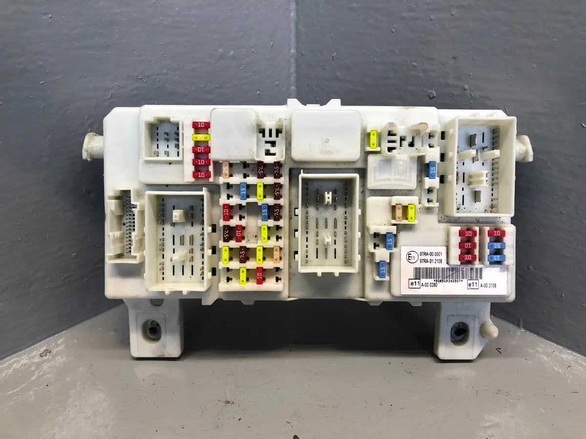 Ford Focus Body Control Module Bcm Mk2.5 1.6 Tdci 7M5t 14A073 Cf 2008 To 2011 1
