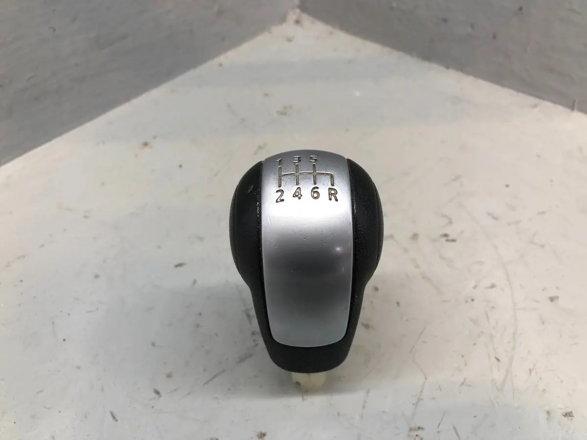Freelander 2 Gear Knob Manual 6 Speed Silver Black Land Rover L359 R21105 1