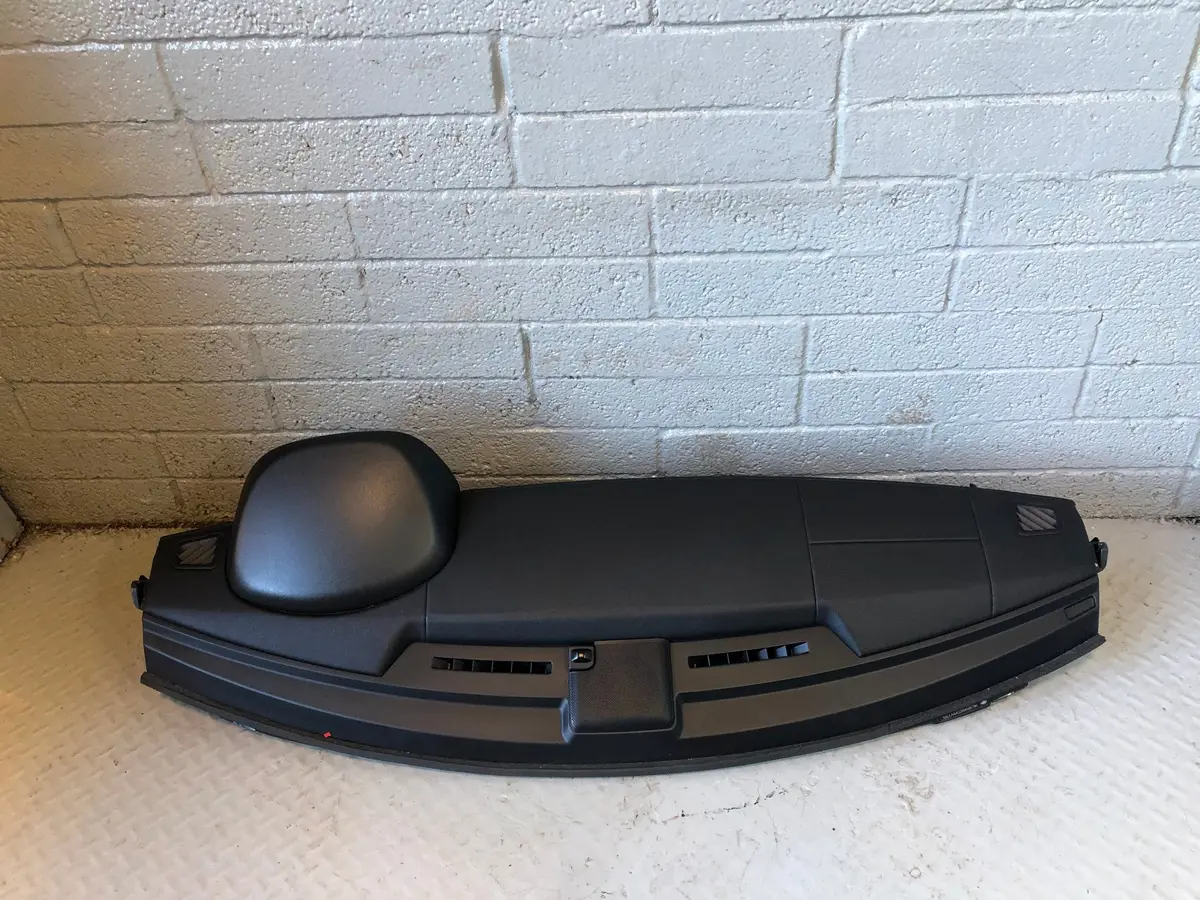 Discovery 4 Dashboard Black Sat Nav Land Rover 2009 To 2016 L17036 1