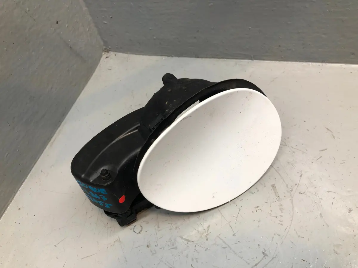 Range Rover Evoque Fuel Flap With Mechanism Fuji White 867 L538 2011 To 2018 2