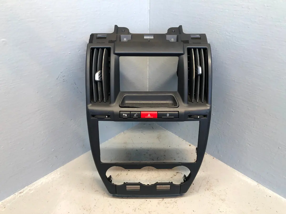 Freelander 2 Centre Dashboard Vents Panel Black Land Rover 2006 To 2011 R17036 1