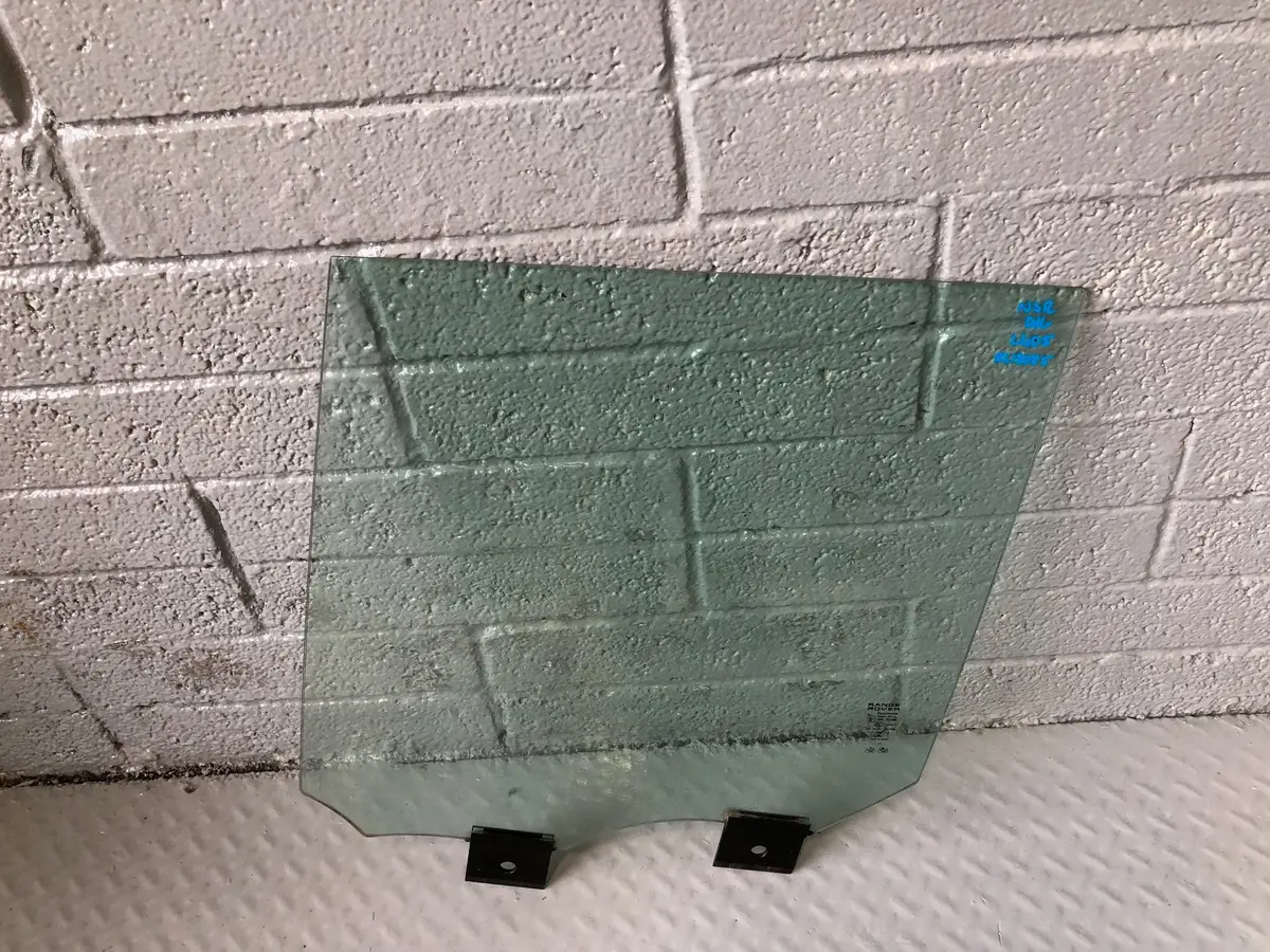 Range Rover L405 Window Glass Double Glazed Near Side Rear Left Light Tint 1