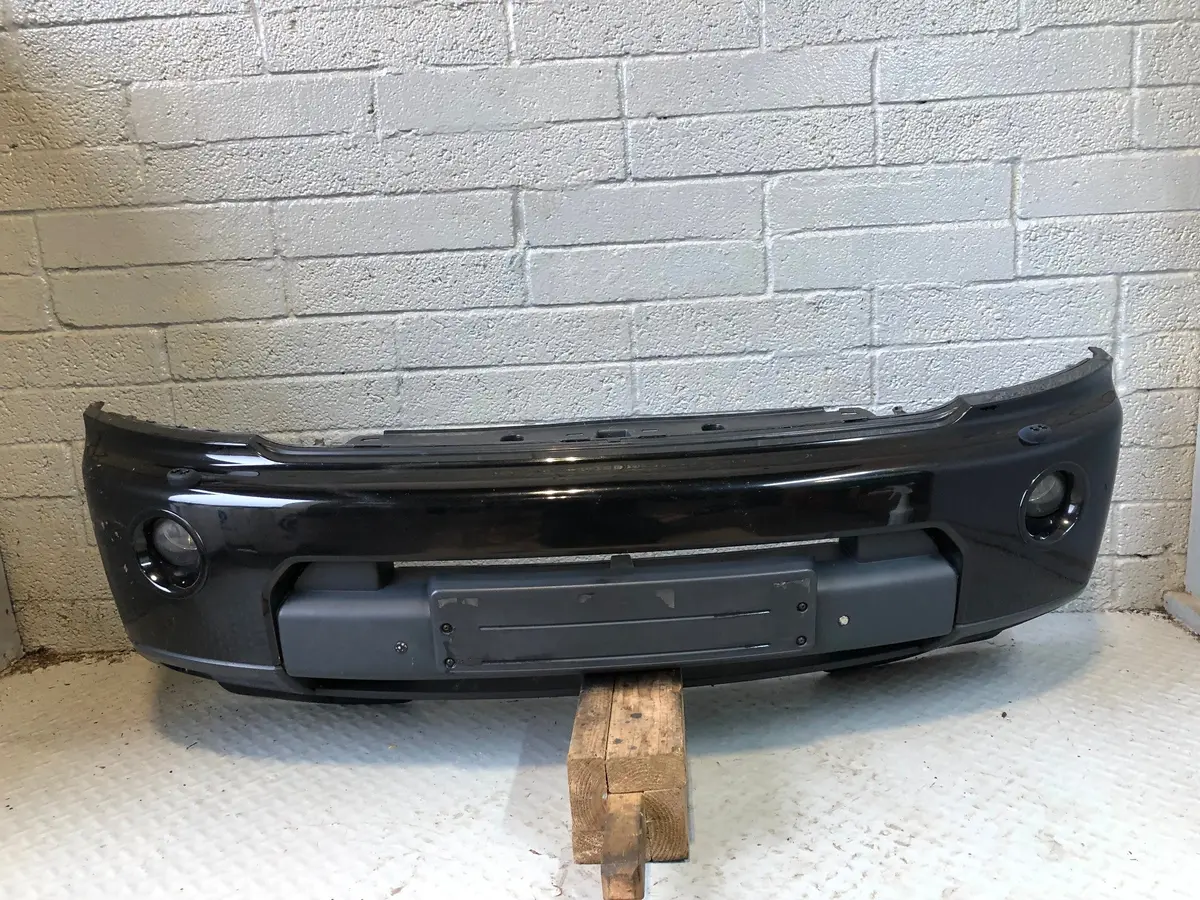 Discovery 4 Front Bumper Santorini Black Land Rover 2009 To 2014 L12016 1