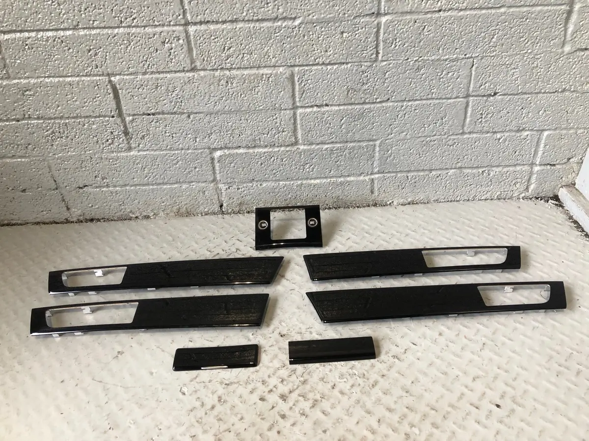 Discovery 4 Trim Kit Interior Doors Dashboard Piano Black Land Rover K19085 1