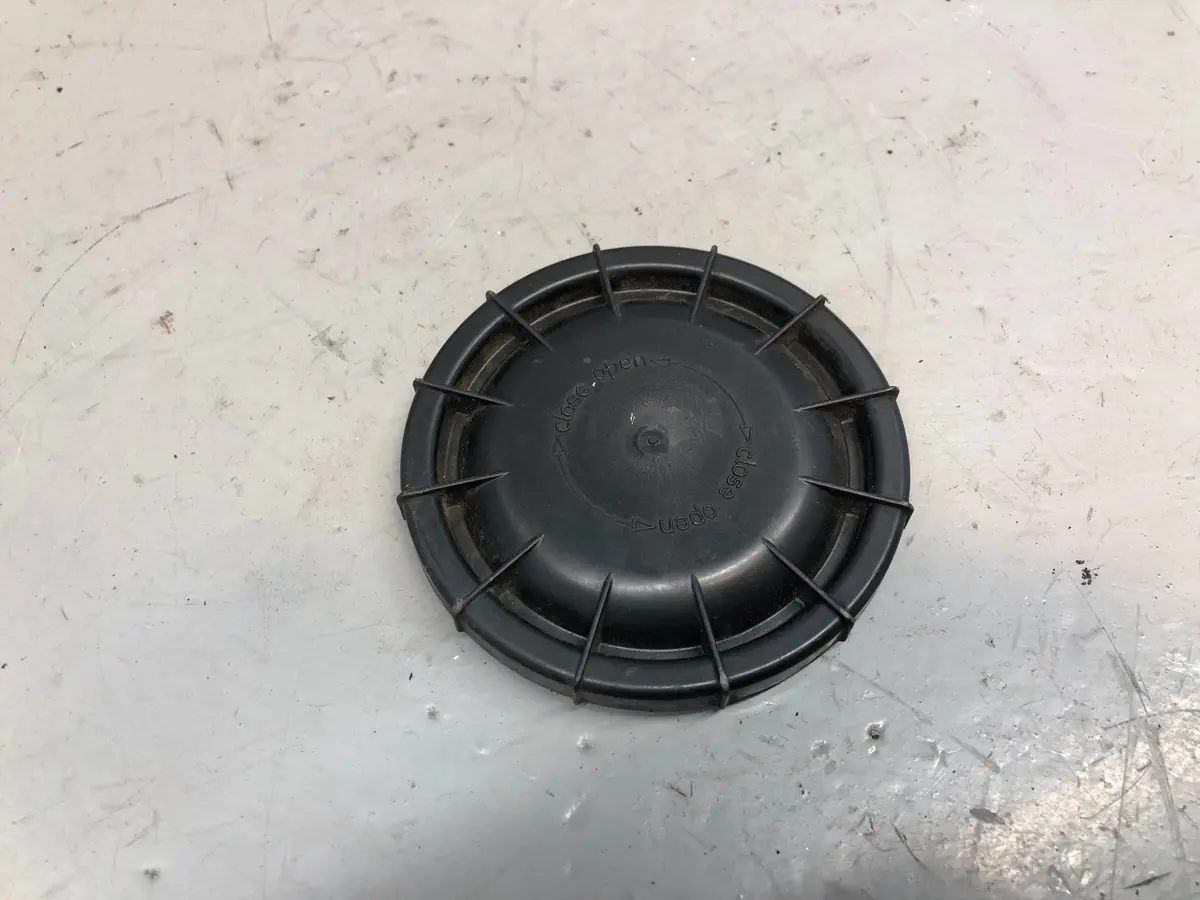 Range Rover Sport Headlight Bulb Cap For Xenon Hella 236137-00 2005 To 2009 2