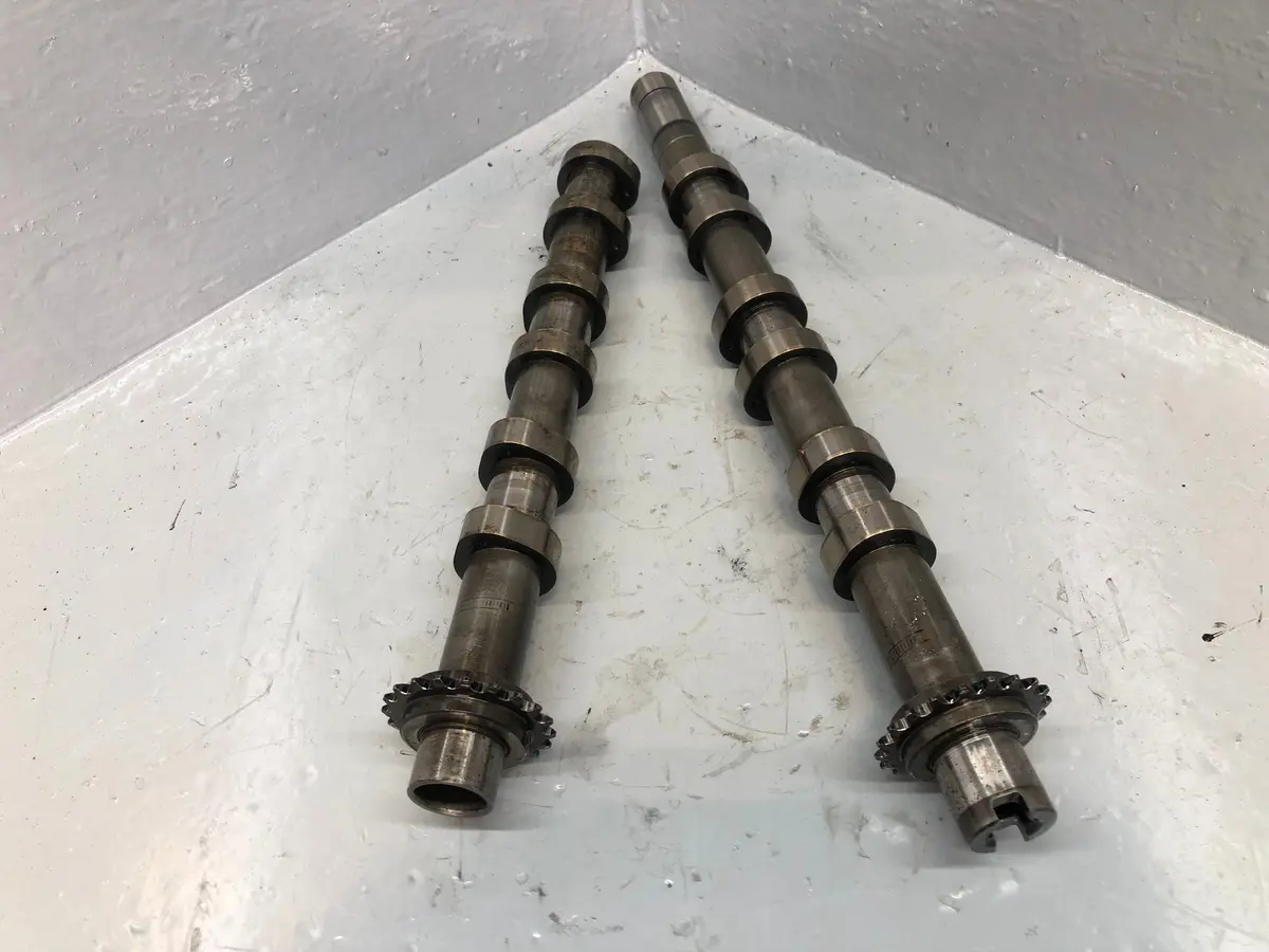 Camshafts 3.0 Tdv6 Off Side Right Land Rover Discovery 4 Range Rover Sport 306Dt 2