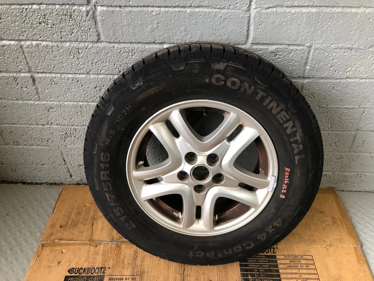 Freelander 2 Alloy Wheel And Tyre 16" Land Rover 215/75R16 2006 To 2015 R11026b 1